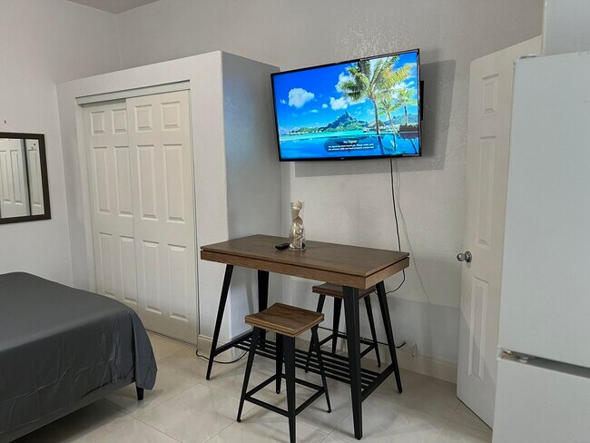 Foto del edificio - 445 NE 109th St