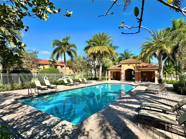 Foto del edificio - 942 SW 143rd Ave