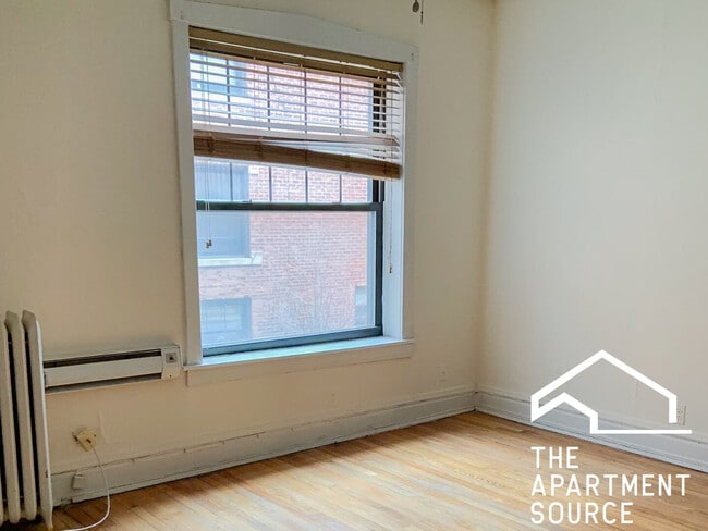 Photo - 2882 N Clark St Apartment