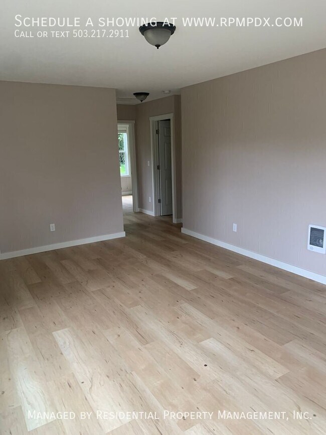 Foto del edificio - 2828 SW California St