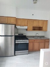 Building Photo - 236 Ridgewood Ave