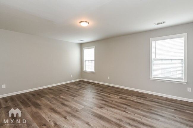 Building Photo - 575 Briarhurst Ct