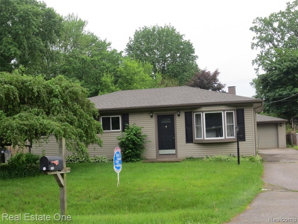 3140 Eastern Ave, Rochester Hills, MI 48307 House Rental in Rochester