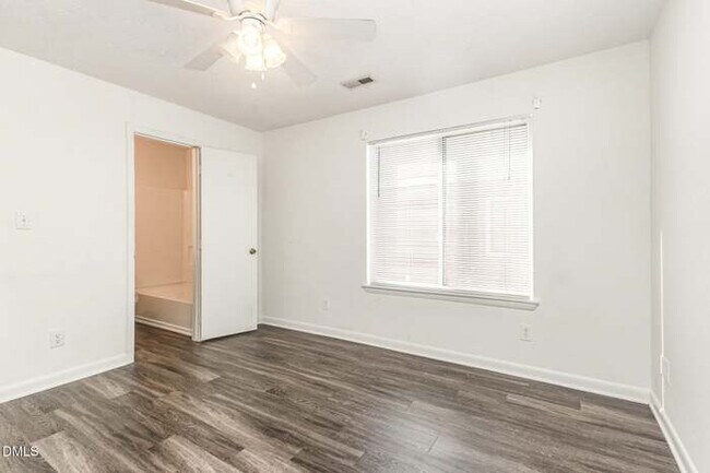 Foto del edificio - 1241 University Ct