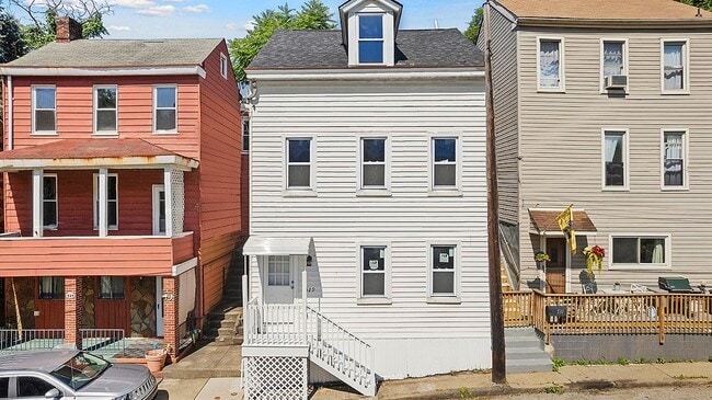 Photo - 529 Spruce St House