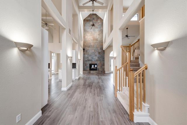 Building Photo - 2420 Fawkes Ln
