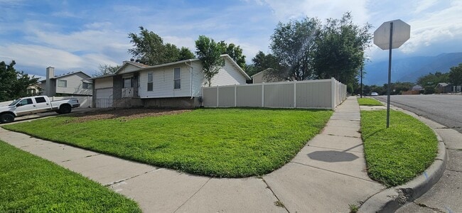 Building Photo - 11809 S 1000 E