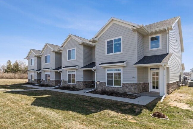 Foto del edificio - 4741 Herbert Hoover Hwy SE