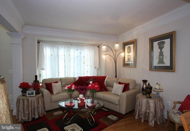 Foto del edificio - 612 Samantha Ct