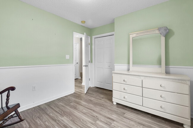 Building Photo - 116 Gregory Dr