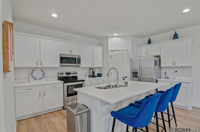 Foto del edificio - 5618 Cottage Lake Dr