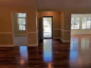 Building Photo - 103 W Chelsea Ct