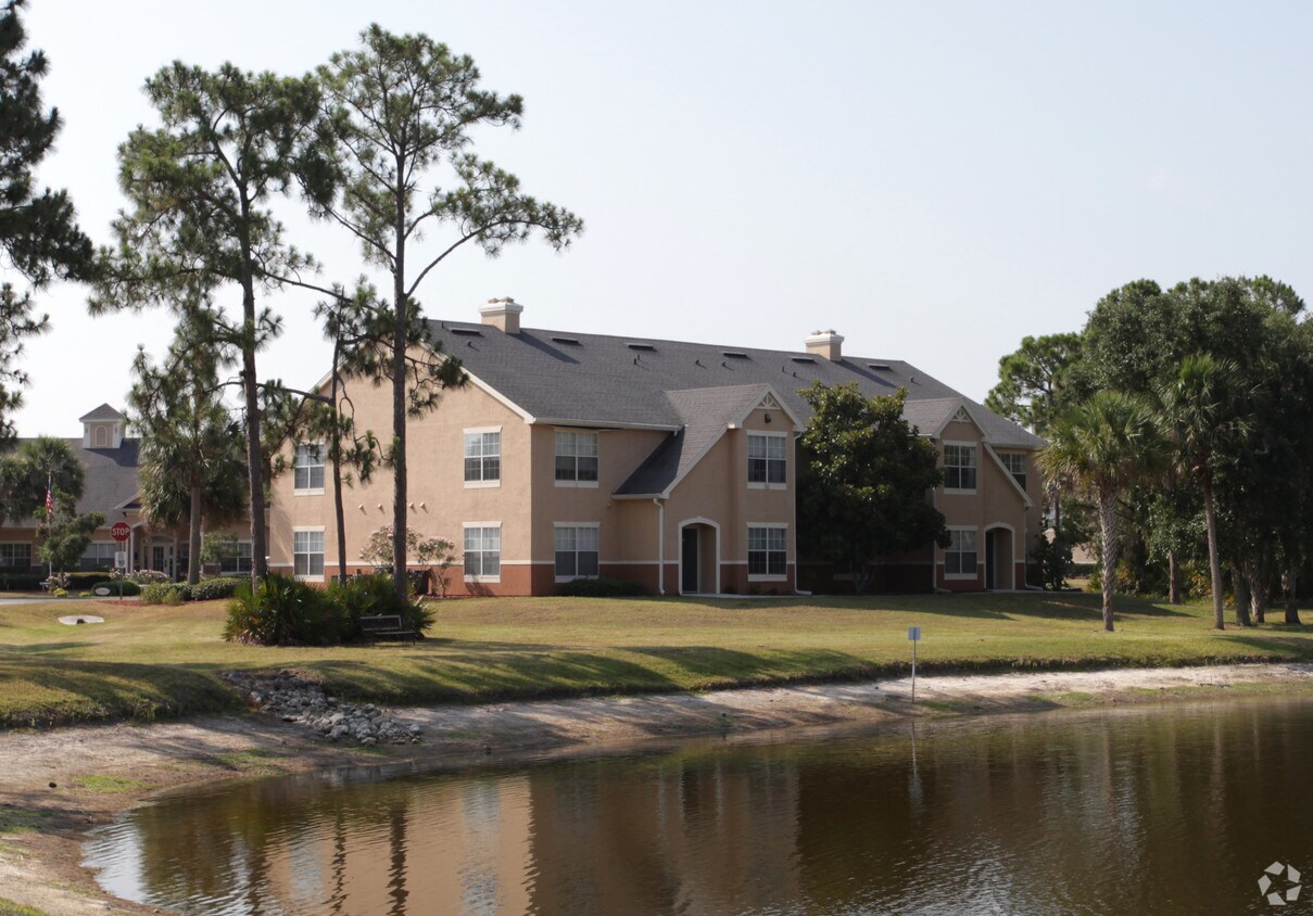 Rotonda Lakes Apartments in Rotonda West, FL