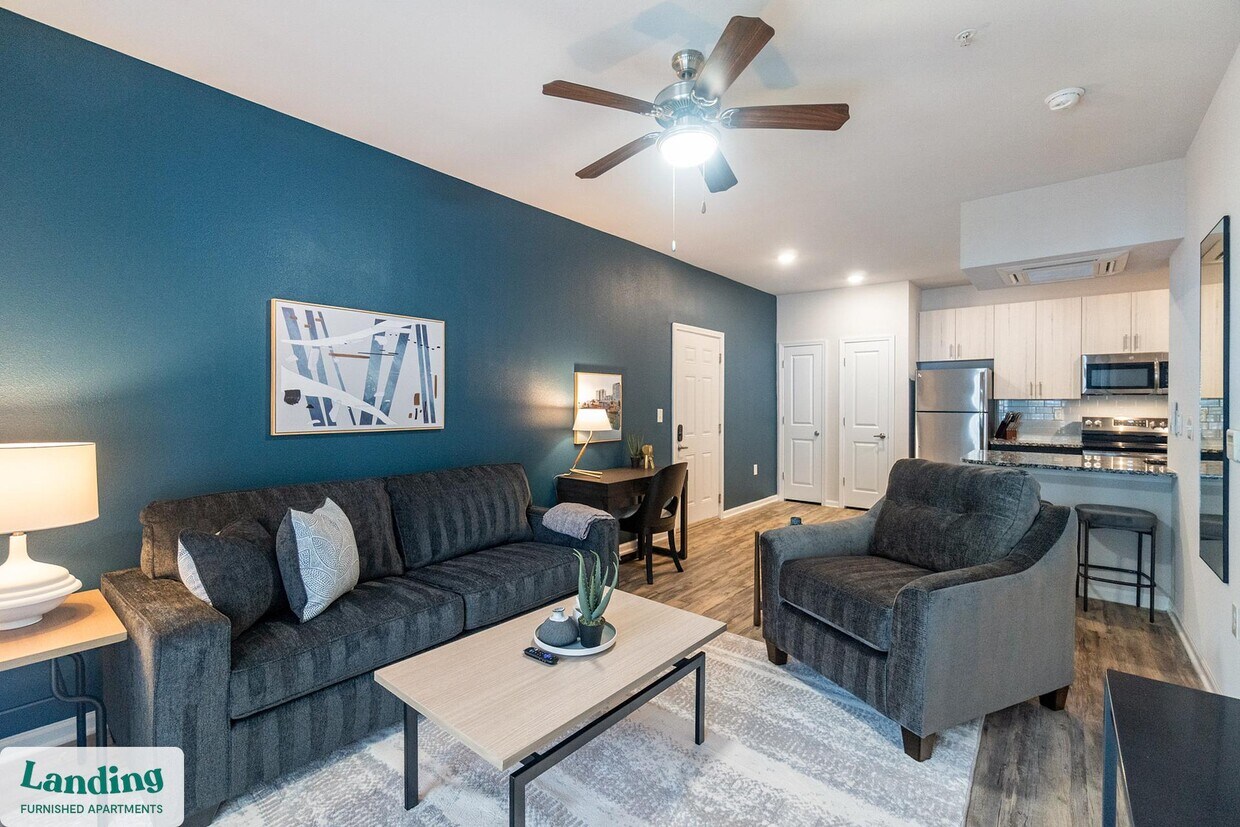 Foto principal - 655 W Mallard Creek Church Rd