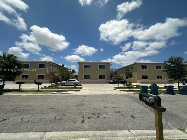 Foto del edificio - 1414 NW 1st Ct