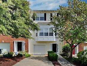 Building Photo - 8704 Winding River Way