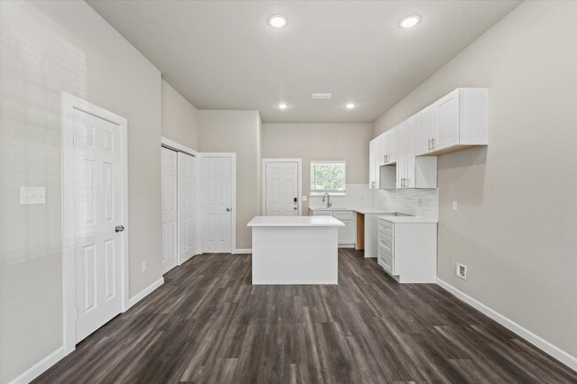 Building Photo - New Construction Available NOW!