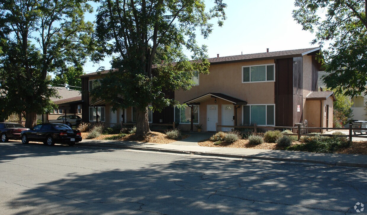 Foto principal - Camelot Apartments