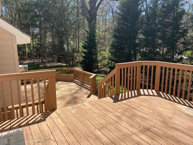 Building Photo - Spacious Waxhaw Home