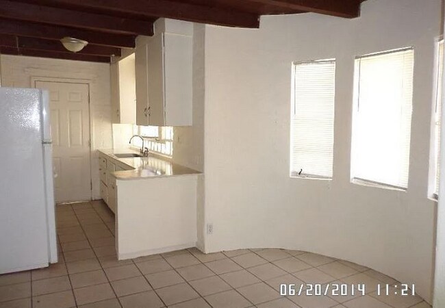 Foto del edificio - 3574 E Bellevue St