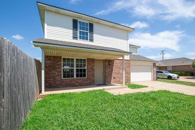 Foto del edificio - *$500 Off Move-in Special* Charming 3-Bedr...