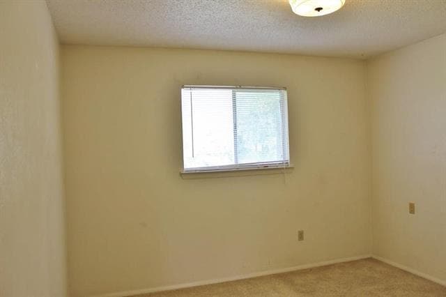 Foto del edificio - 104 George Hopper Rd