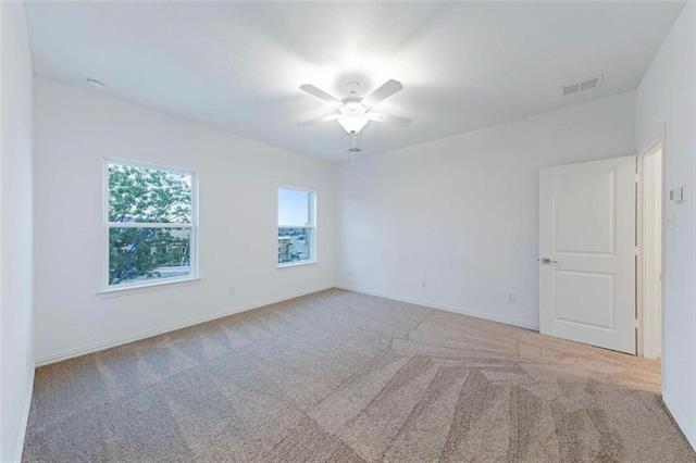 Foto del edificio - 9920 Hennings St