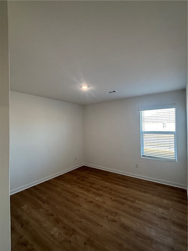 Building Photo - 3081 Laredo Ln