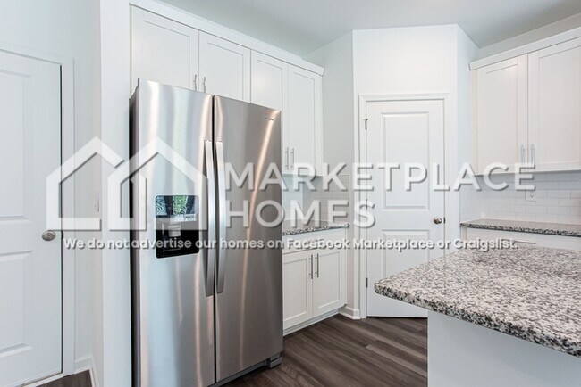 Foto del edificio - 373 White Tail Rd