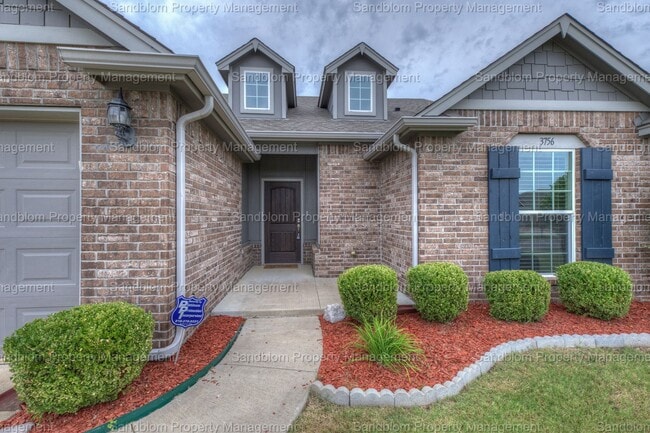 Building Photo - For Lease | Bixby | $2200 Rent