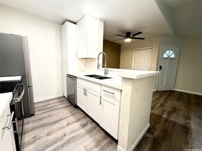 Building Photo - 95-794 Wikao Street Unit Q201