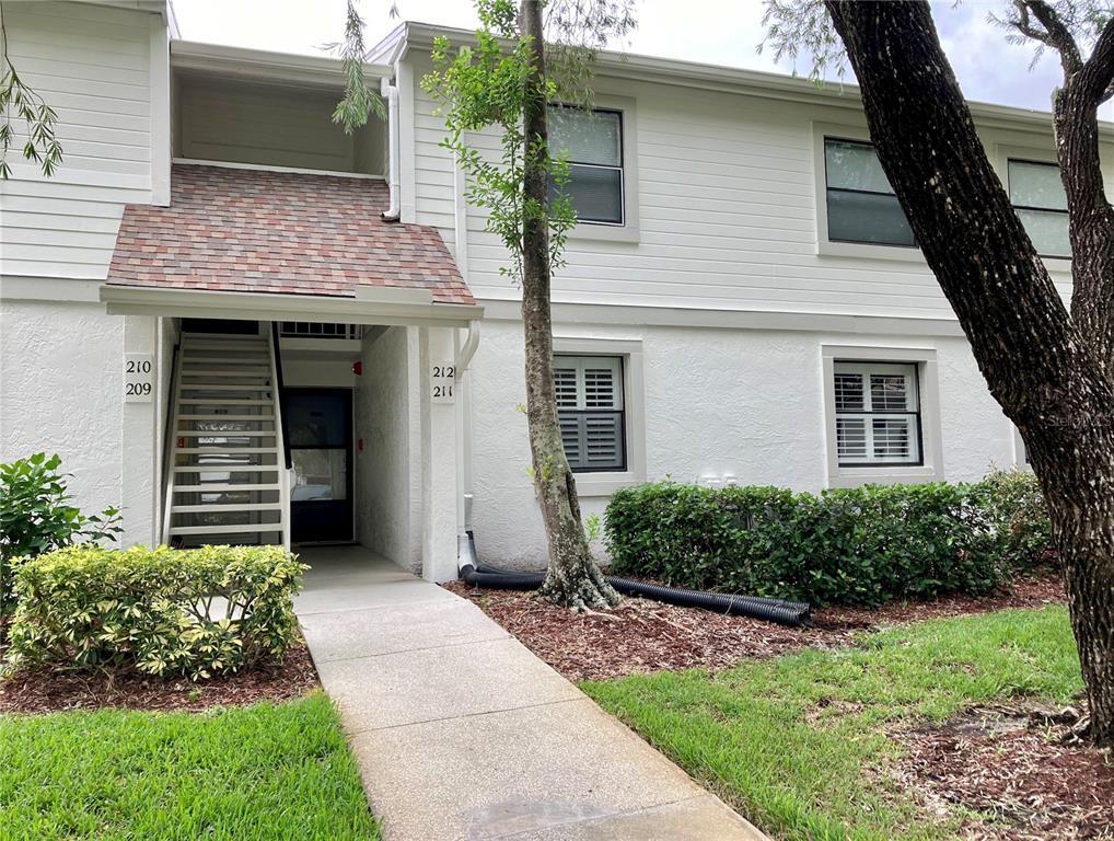 Foto principal - 211 Meadow Ln
