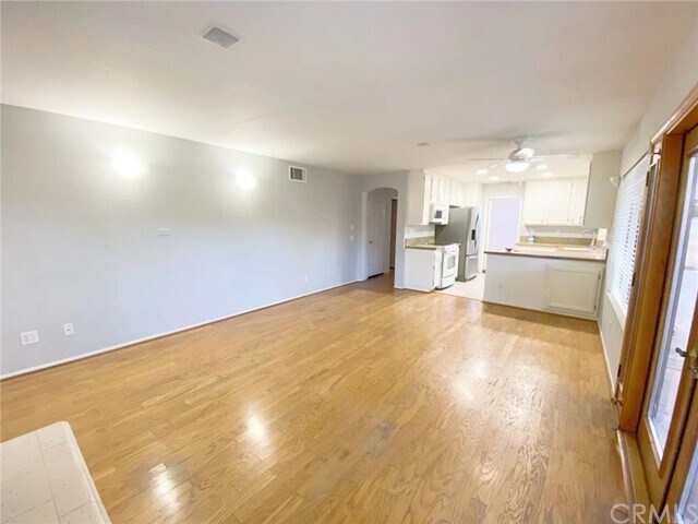 Foto del edificio - 5888 Thornhill Dr