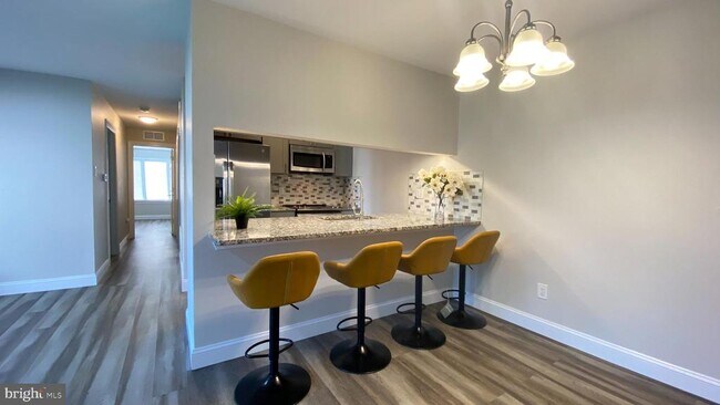 Foto del edificio - 403 Hickory Cir