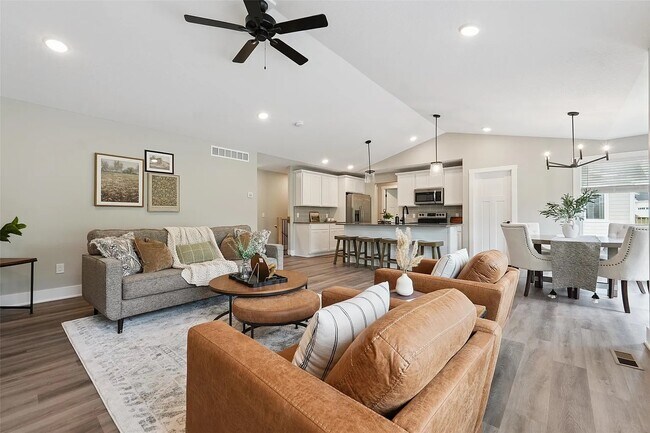 Foto del edificio - 519 Meadows Ct