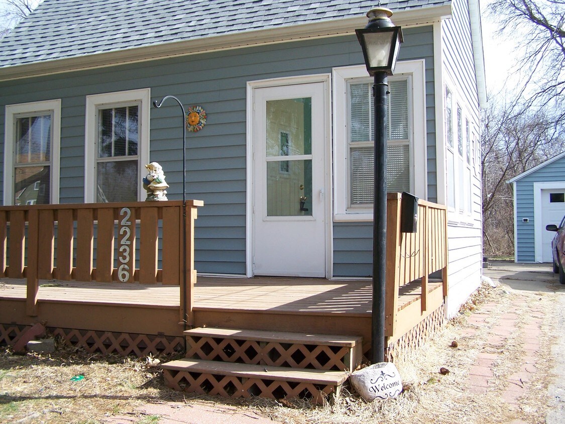 2236 S Main St, Burlington, IA 52601 House for Rent in Burlington, IA