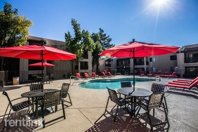 Paradise Falls Apartments in Paradise Valley North – 15434 N. 32nd