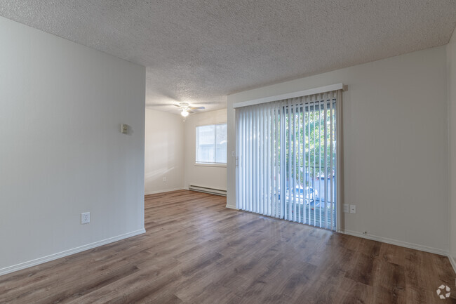 1BR, 1BA - 700SF Living Room - Park Wood Court Apartments