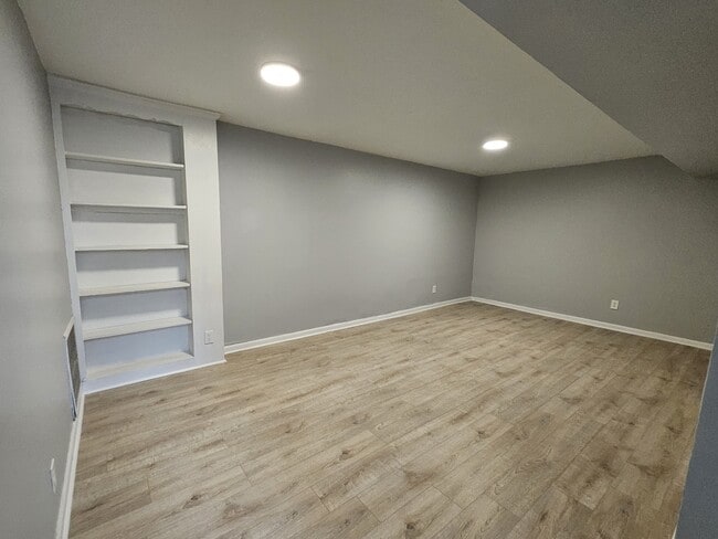 Photo - 317 Melvin Jones Dr House