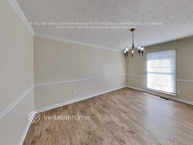 Foto del edificio - 6771 Crestbrook Ln