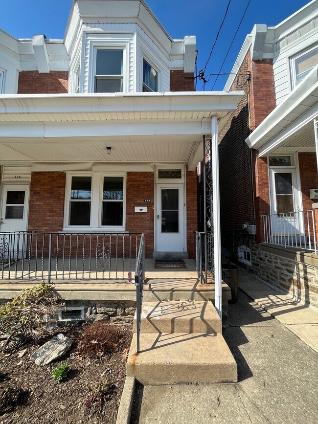 Building Photo - 338 Rector St