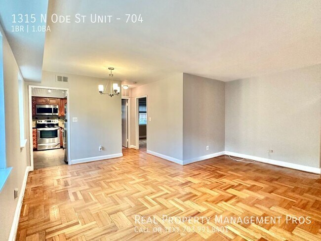 Foto del edificio - Lovely Rosslyn Condo, Great Location!