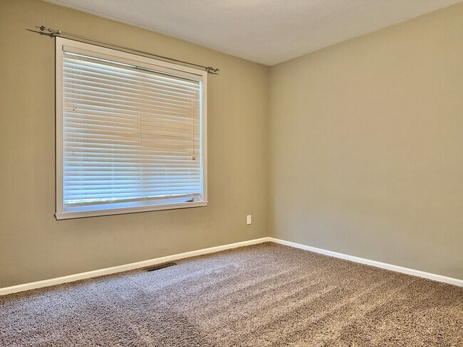 Foto del edificio - 11291 Linden Blossom Ln