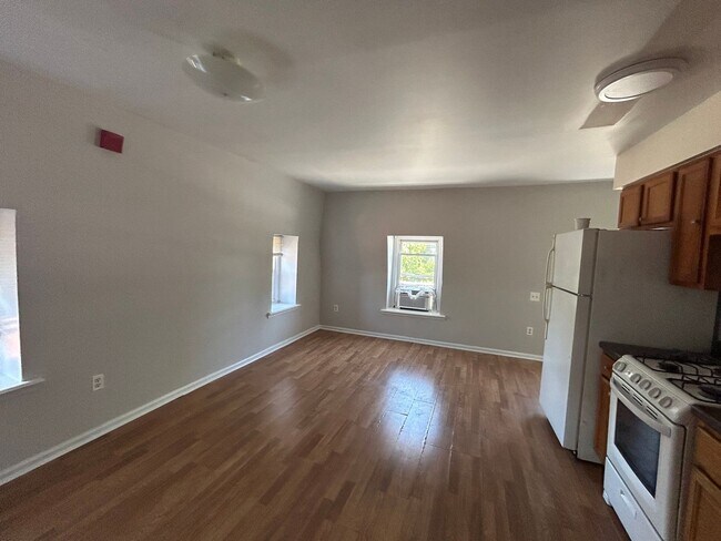 Foto del edificio - 514 W Queen Ln