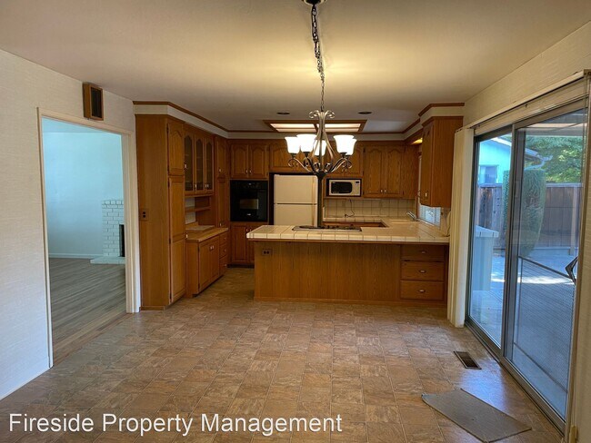 Building Photo - 3 br, 2 bath House - 4890 Doyle Rd