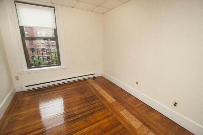 Foto del edificio - bedroom in Boston MA 02215