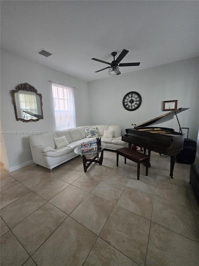 Foto del edificio - 8335 NW 8th Terrace