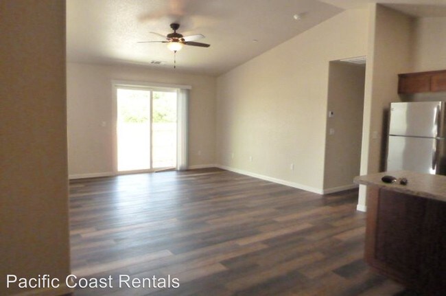Building Photo - 3 br, 2 bath House - 1835 Linda Way