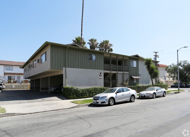 Foto del edificio - 7107 Etiwanda Ave