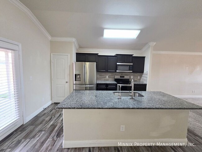Building Photo - 9411 Sagebrush Ave